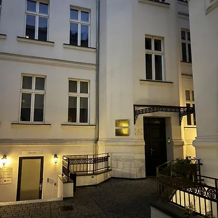 The Eleven פוזנן